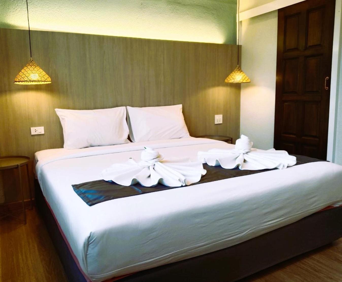 Eastique Hotel Koh Chang 达叻府 外观 照片