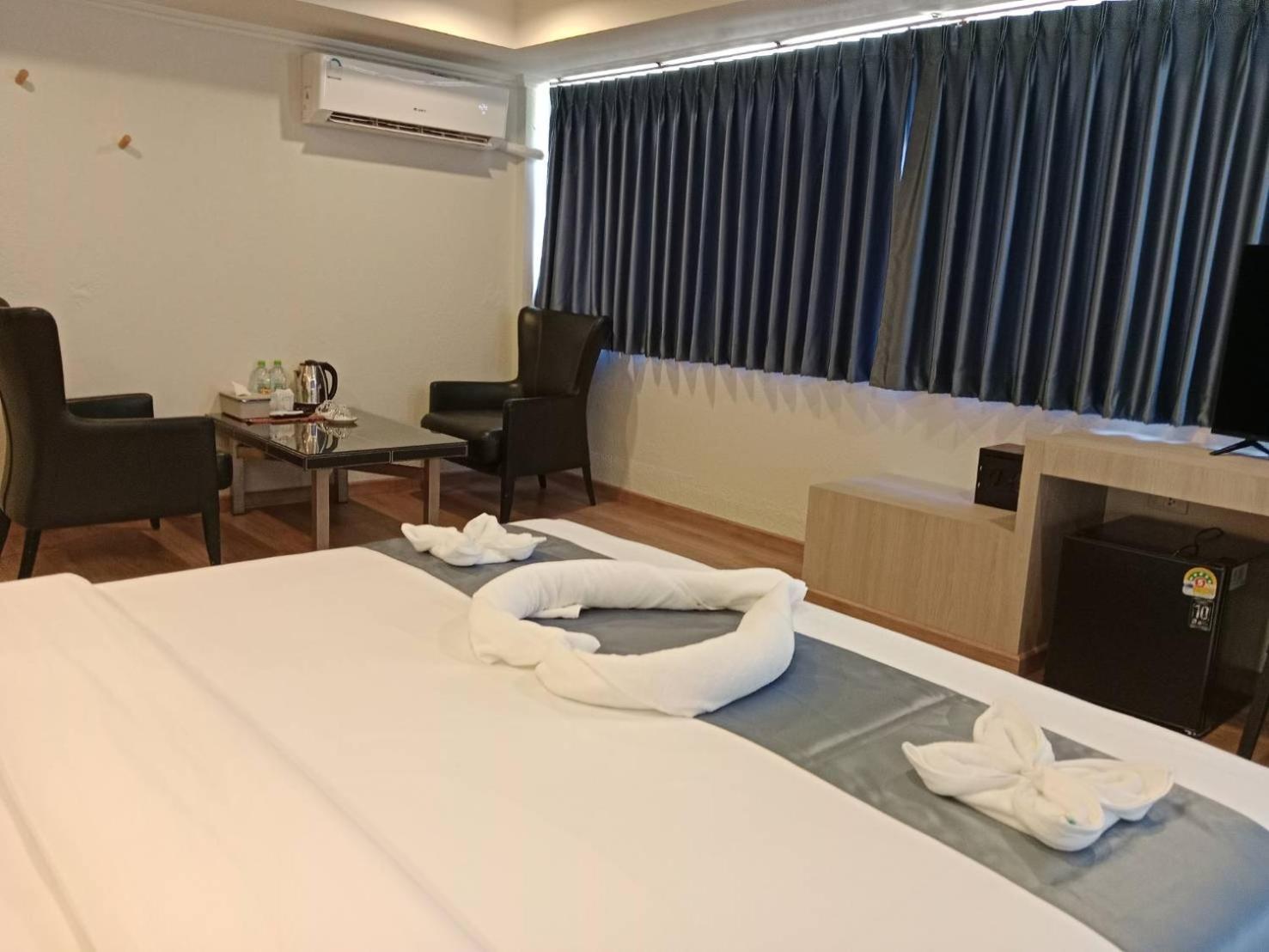 Eastique Hotel Koh Chang 达叻府 外观 照片