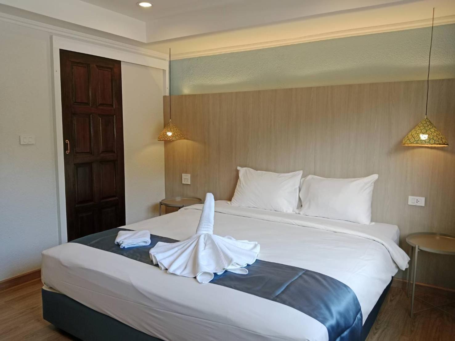 Eastique Hotel Koh Chang 达叻府 外观 照片